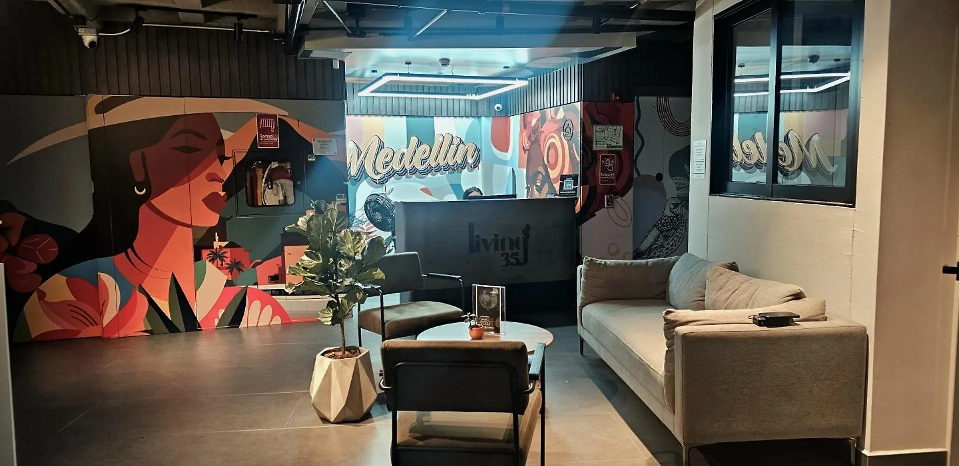 Hotel Living 35 Suites Piso 8 Vip ميديلين 0*,