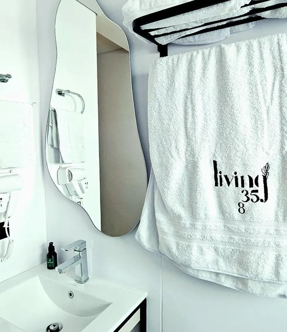 Hotel Living 35 Suites Piso 8 Vip ميديلين